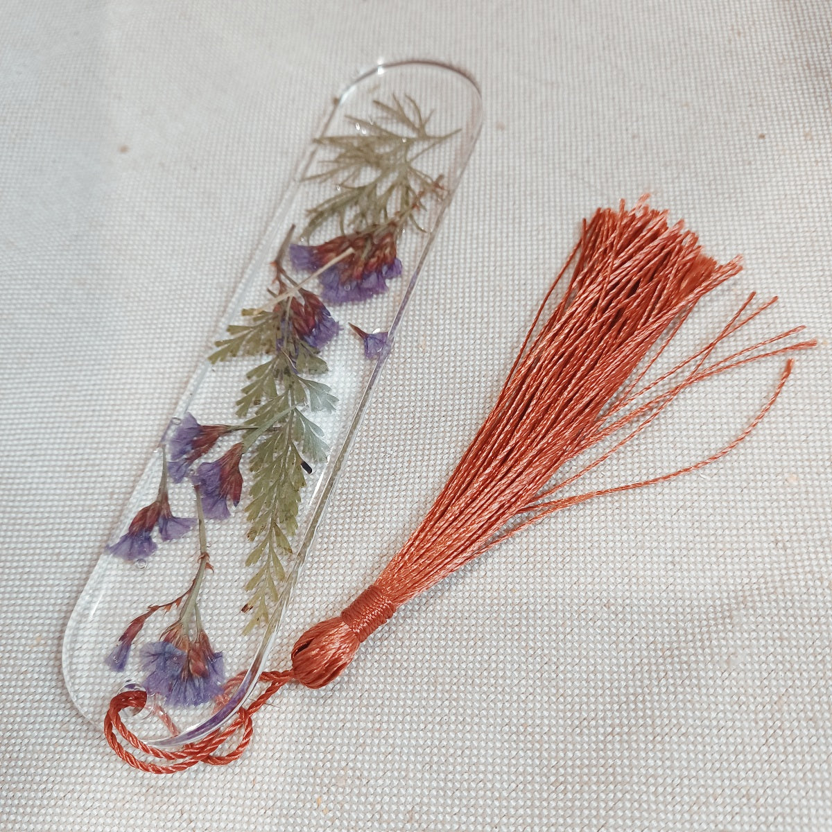 BOOKMARK - Belong Design