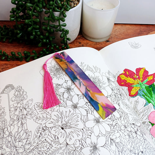 BOOKMARK - Belong Design